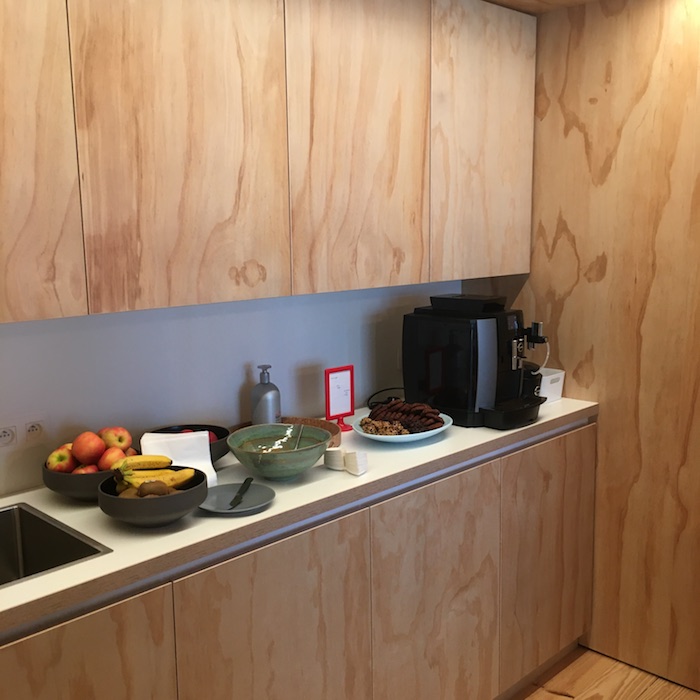 De keuken bij vergaderzaal nurture en create